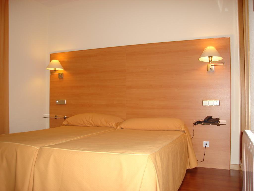 Hotel Europa Villacanas Pokoj fotografie